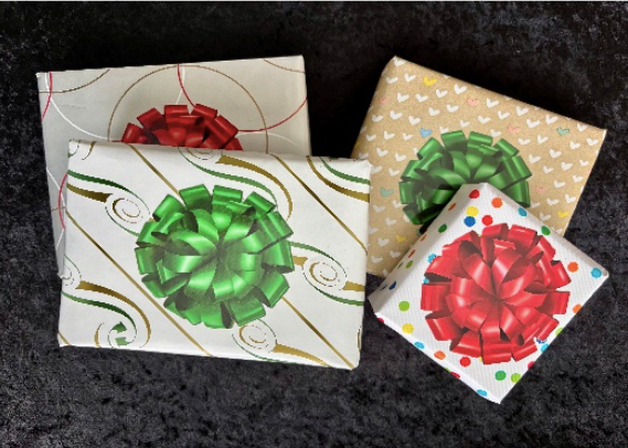 Red Bow - 1 Medium Bow & 3 Seals package