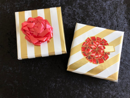 Holiday Red and Green - 30 Bows